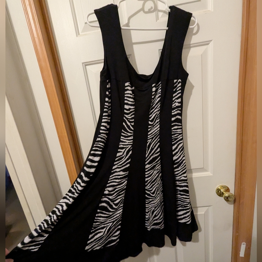 Connected Apparel Black and White Fit and Flare Mini Dress